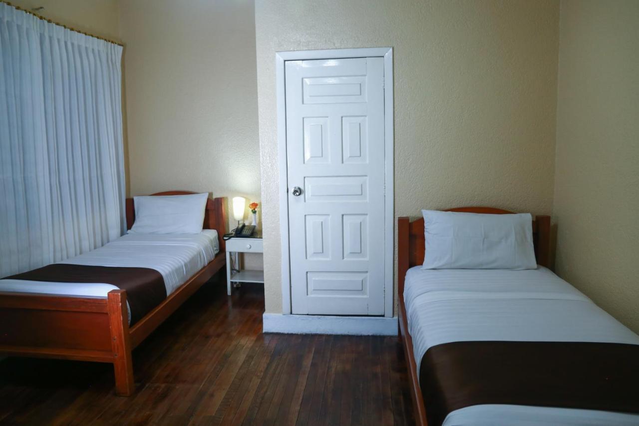 Hostal Loro Verde Quito Kültér fotó